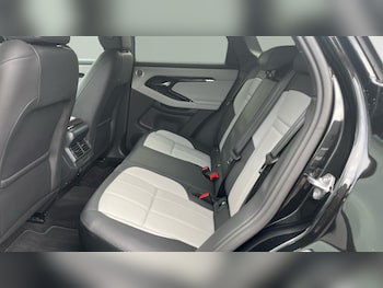 Used Land Rover Range Rover Evoque 2025 for sale - 77946992: Photo