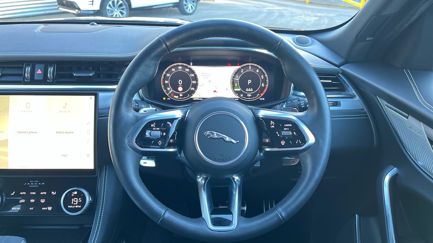 Used Jaguar F-Pace 2023 for sale - 77061541: Photo 15