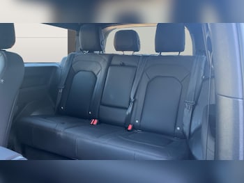Used Land Rover Defender 2023 for sale - 75179536: Photo