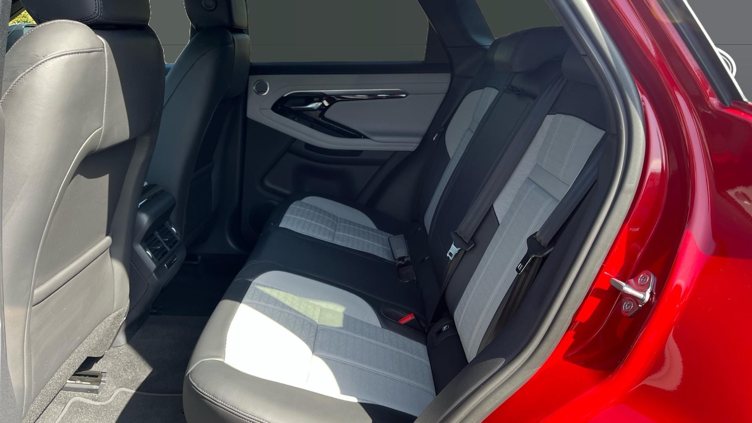 Used Land Rover Range Rover Evoque 2023 for sale - 78199369: Photo 4