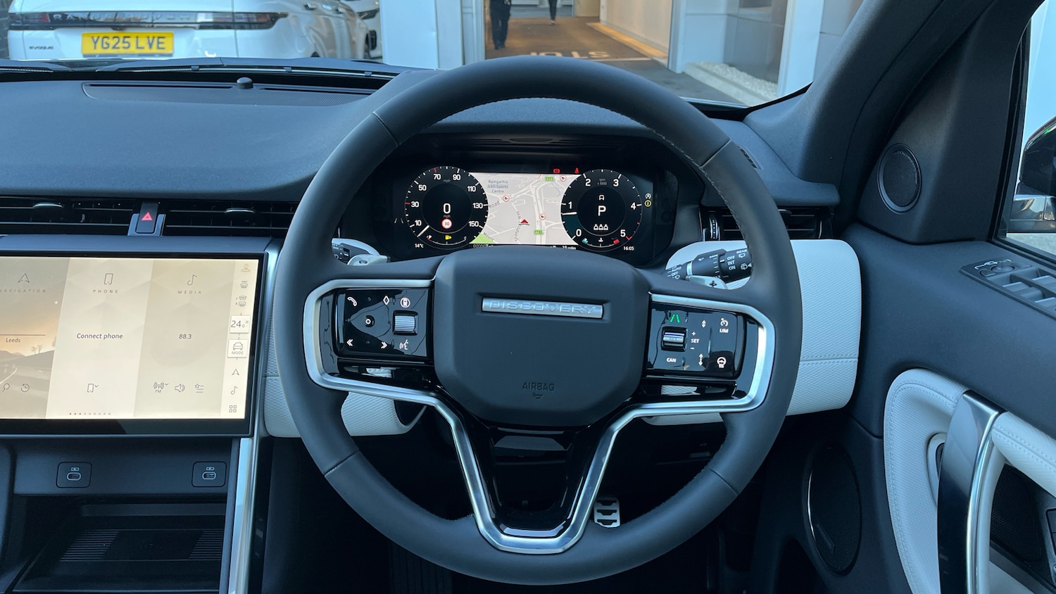 Used Land Rover Discovery Sport 2025 for sale - 76782546: Photo 15