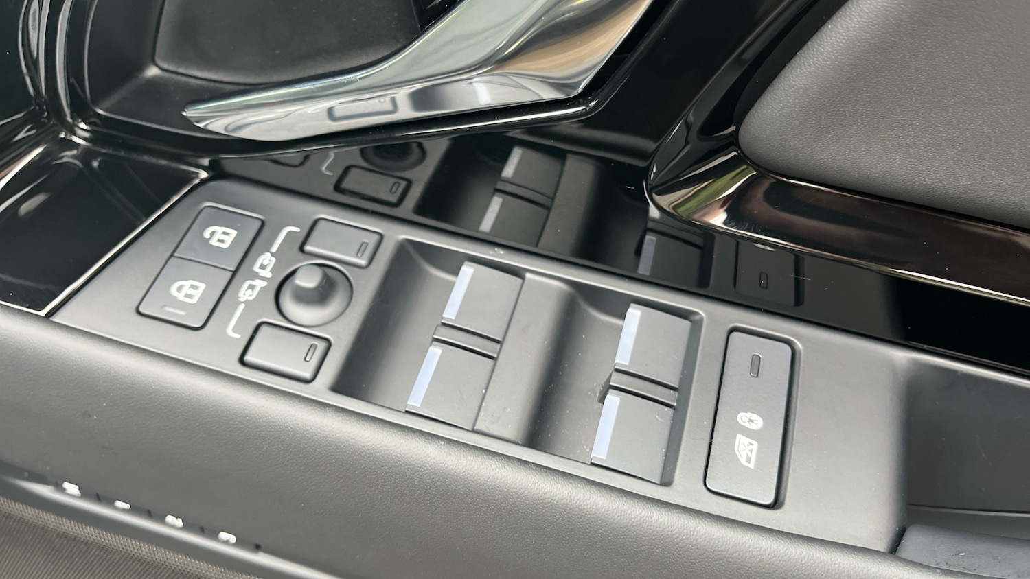 Used Land Rover Range Rover Evoque 2025 for sale - 76364333: Photo 21