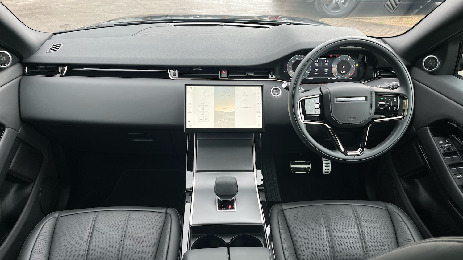 Used Land Rover Range Rover Evoque 2025 for sale - 76364333: Photo 9