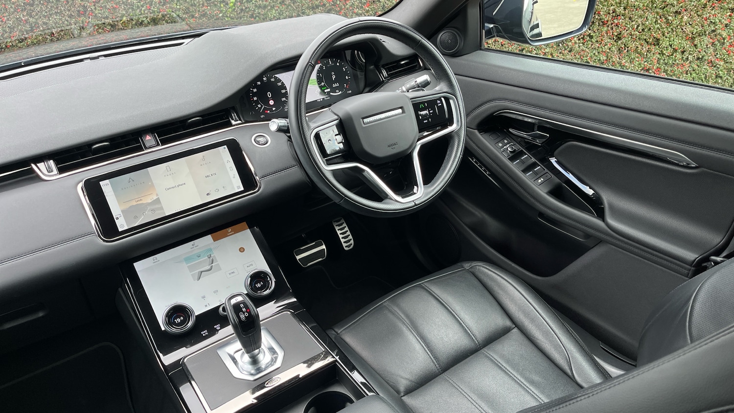 Used Land Rover Range Rover Evoque 2022 for sale - 77665528: Photo 32