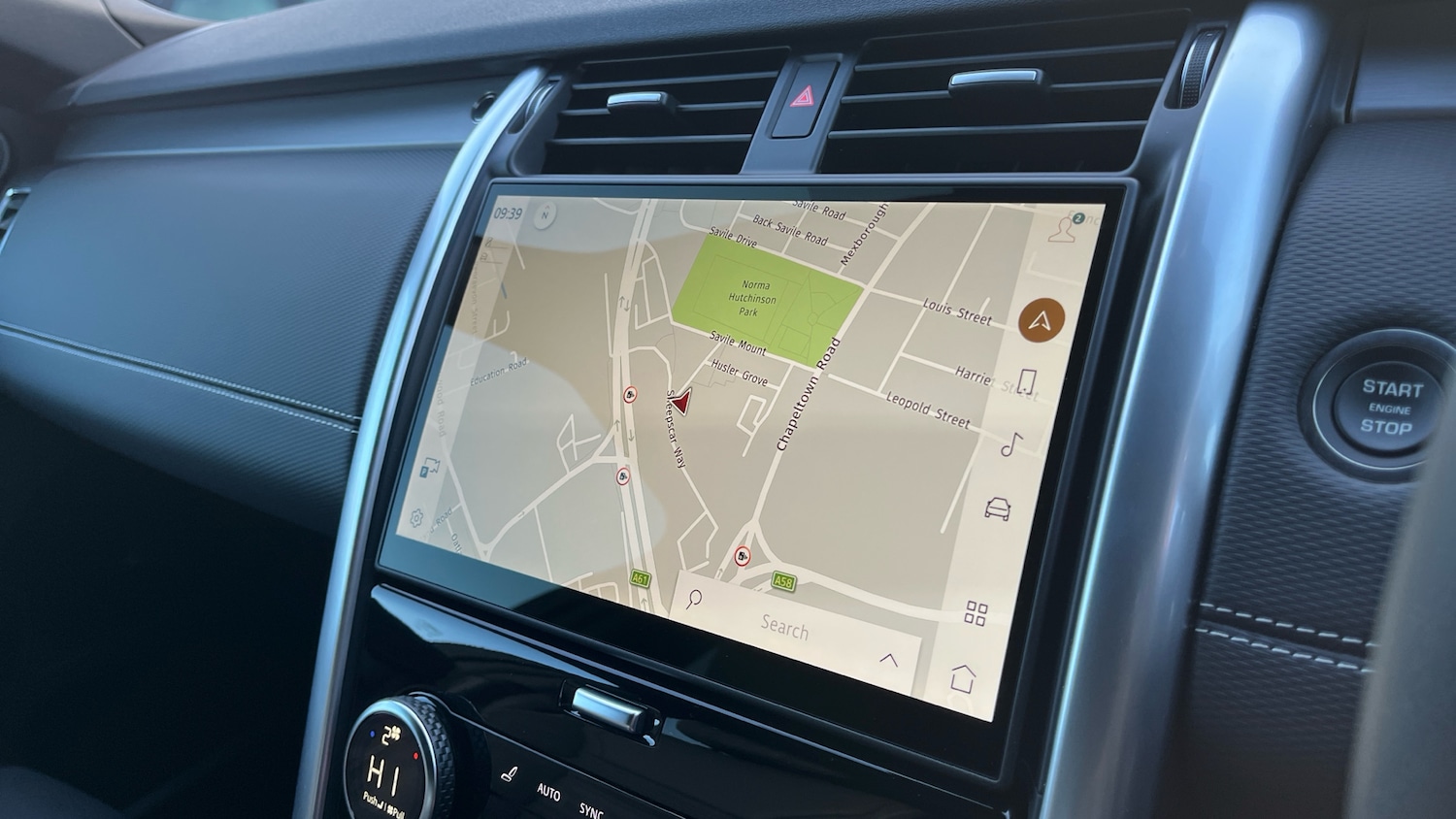 Used Land Rover Discovery 2025 for sale - 77336476: Photo 11