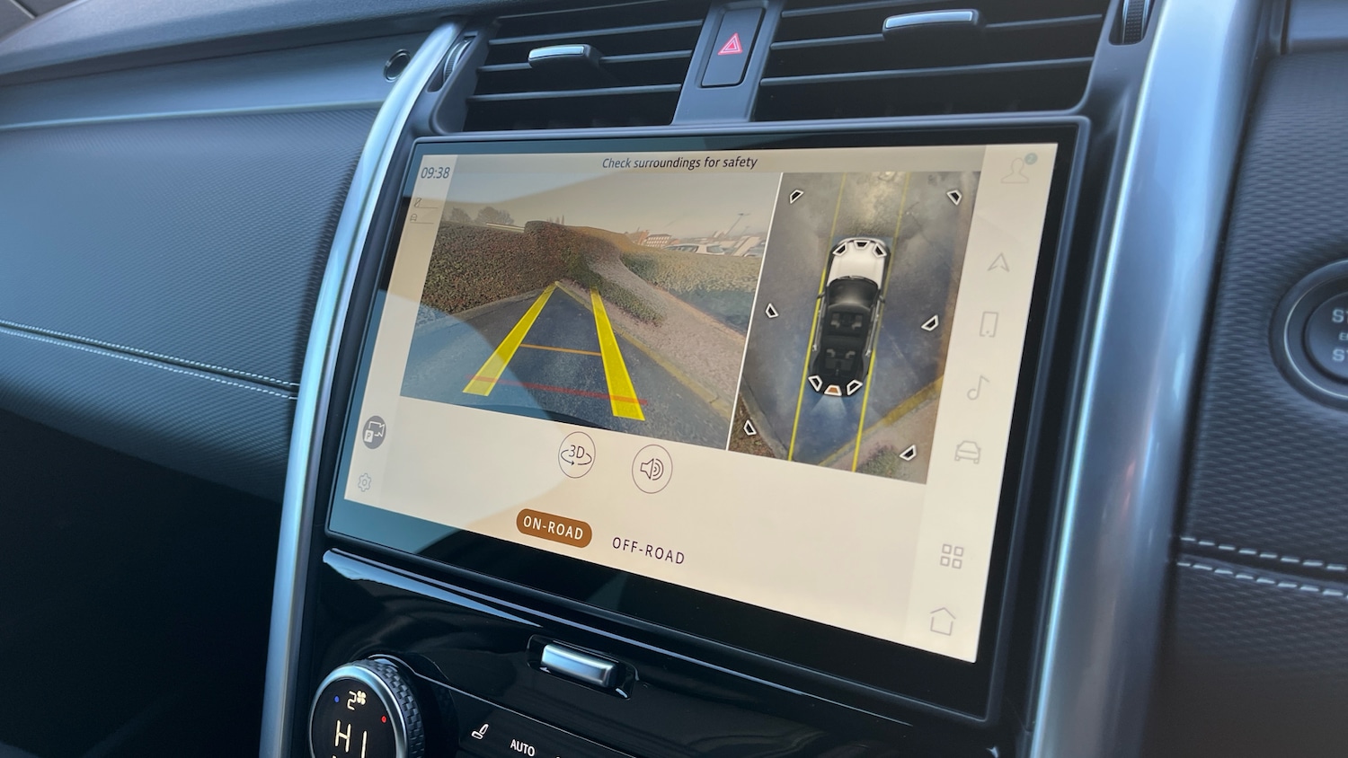 Used Land Rover Discovery 2025 for sale - 77336476: Photo 12