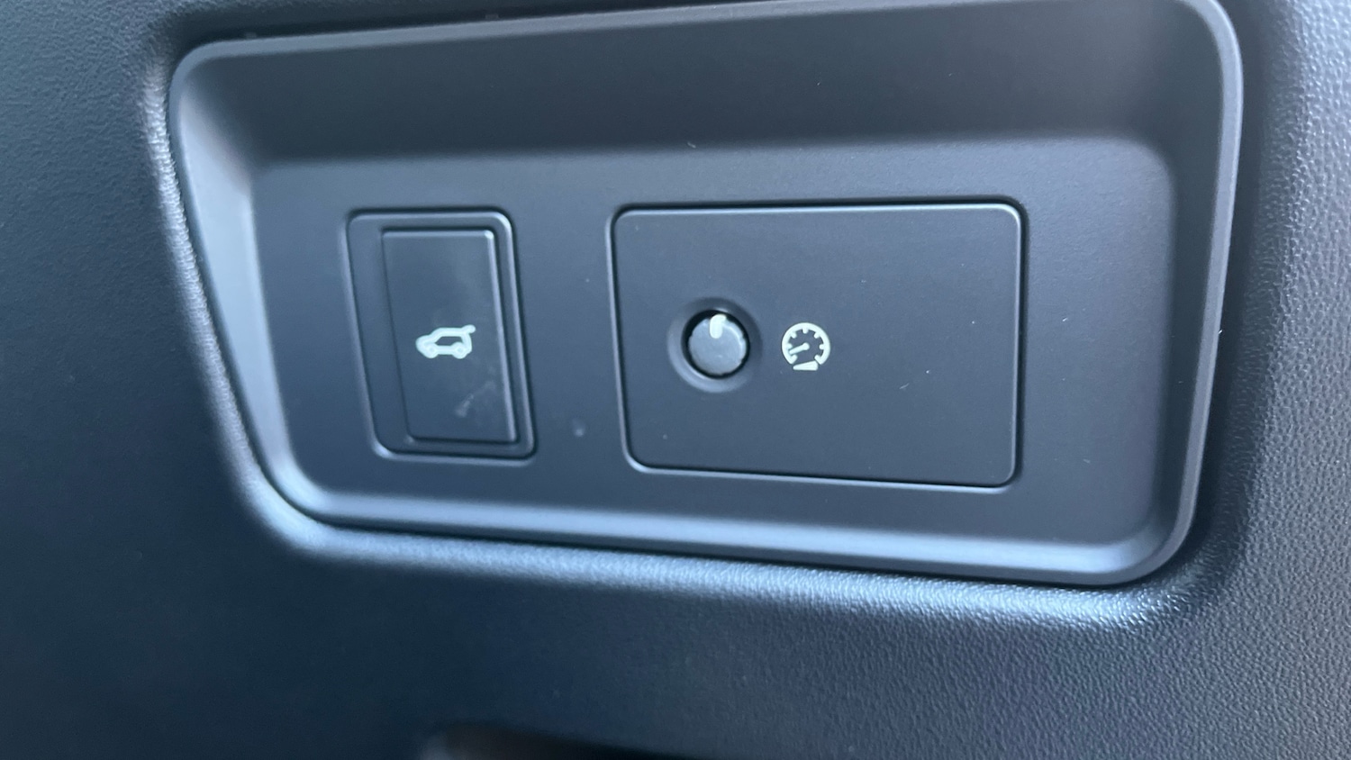 Used Land Rover Discovery 2025 for sale - 77336476: Photo 34