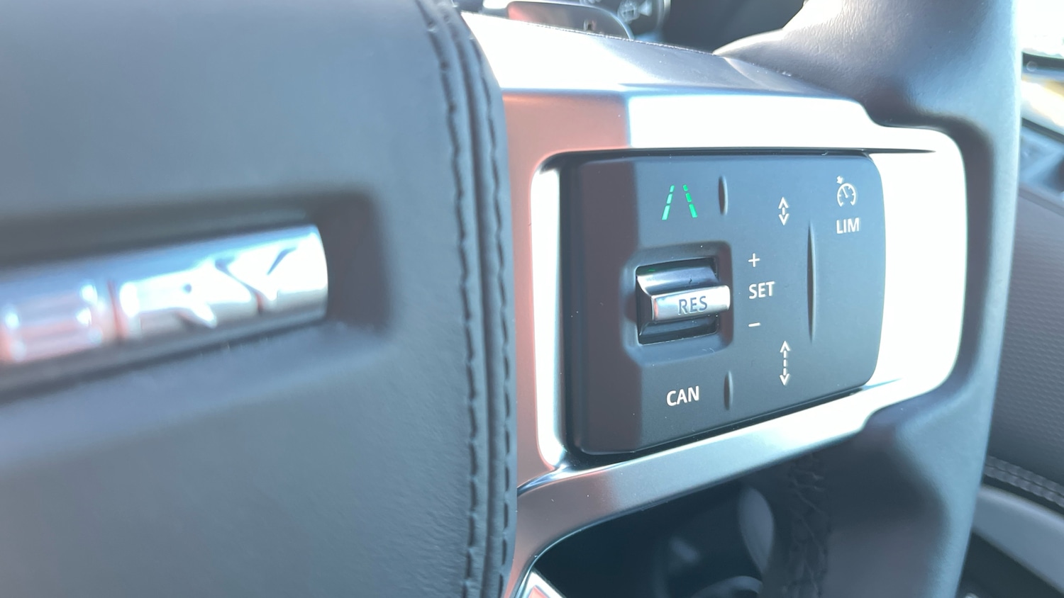 Used Land Rover Discovery 2025 for sale - 77336476: Photo 39