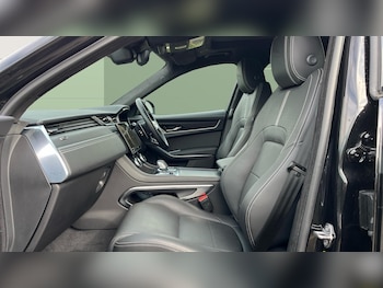 Used Jaguar F-Pace 2023 for sale - 76218689: Photo 3