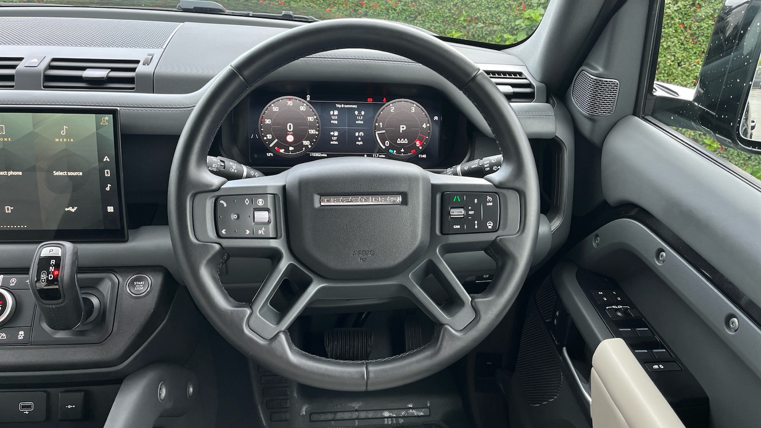 Used Land Rover Defender 2024 for sale - 76322482: Photo 15