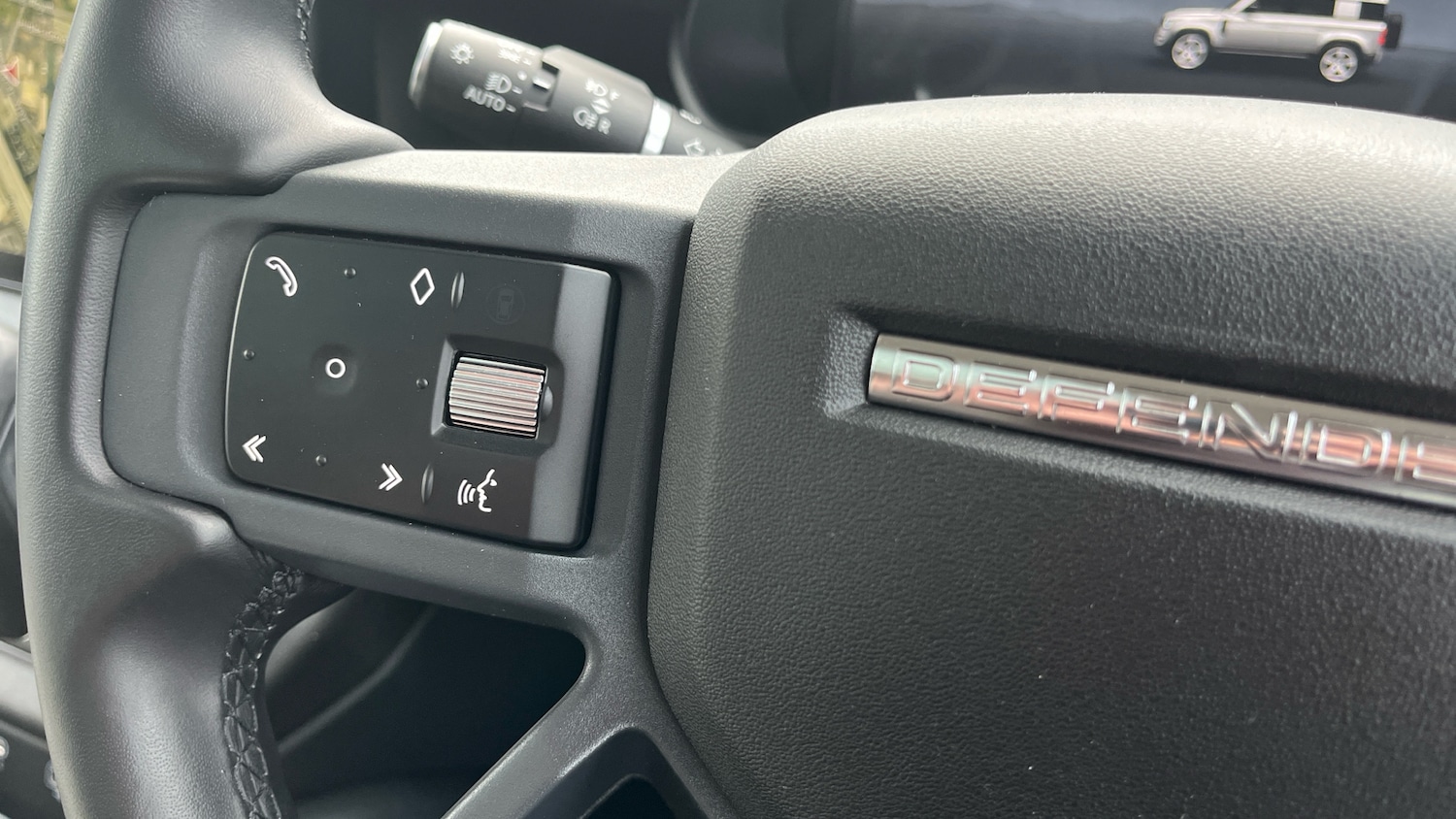 Used Land Rover Defender 2024 for sale - 76322482: Photo 27