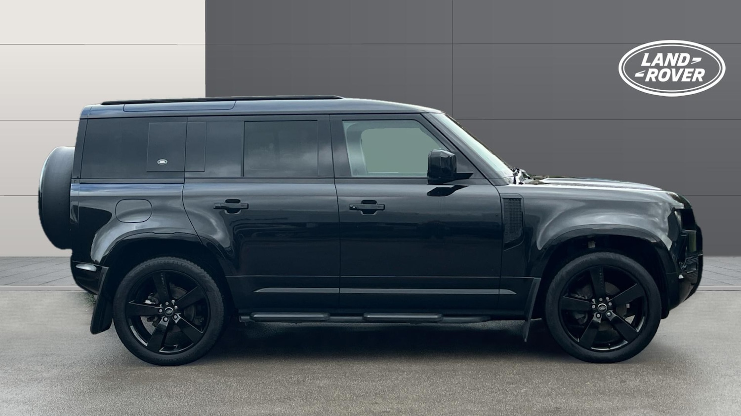 Used Land Rover Defender 2024 for sale - 76322482: Photo 5