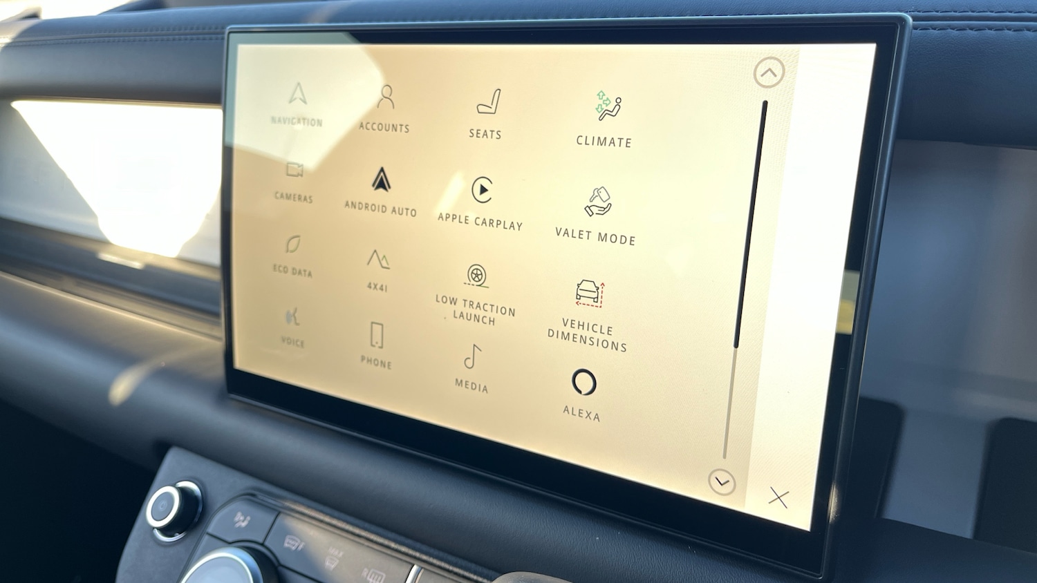 Used Land Rover Defender 2025 for sale - 77088073: Photo 29