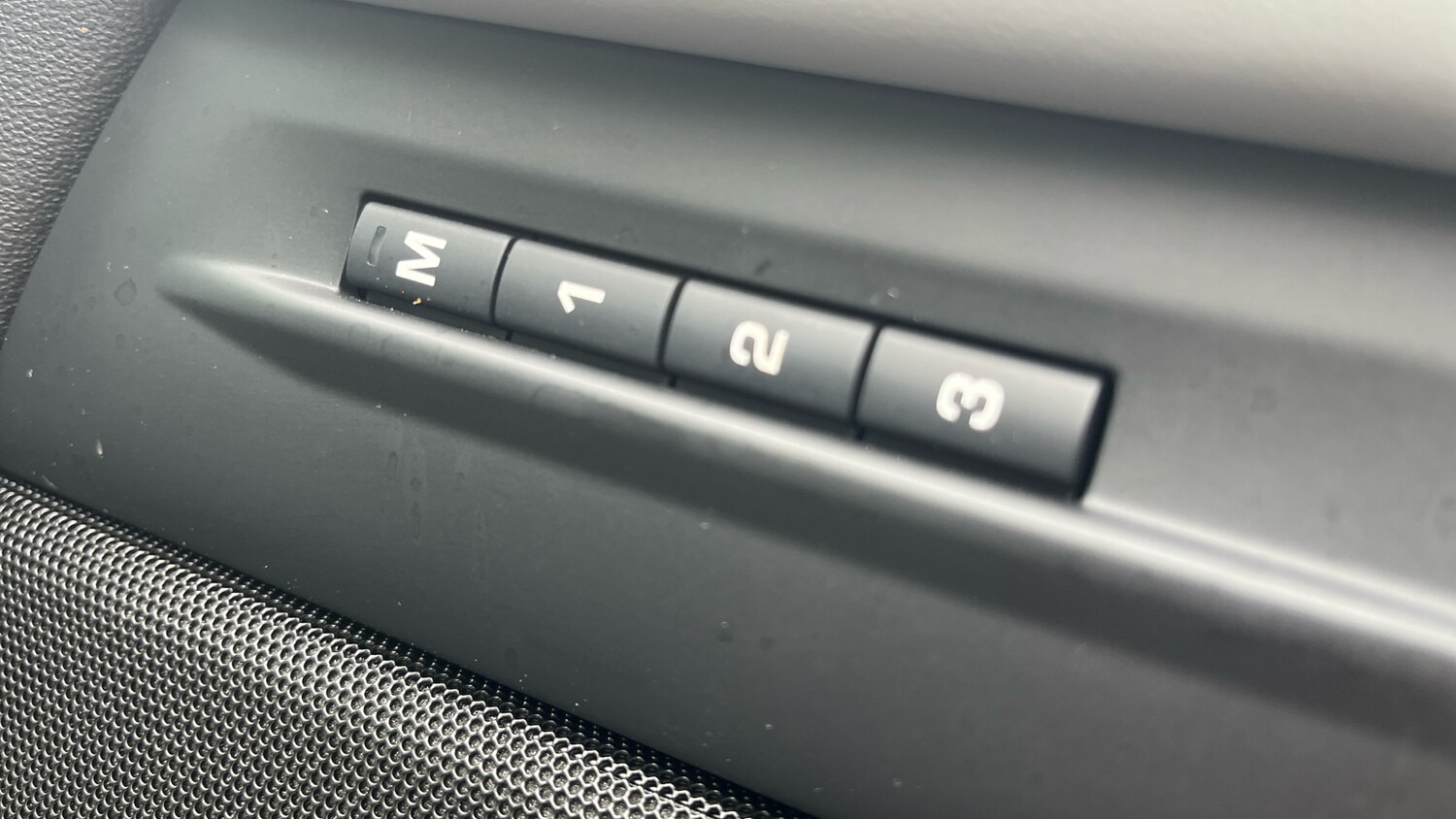 Used Land Rover Range Rover Evoque 2024 for sale - 76299312: Photo 22