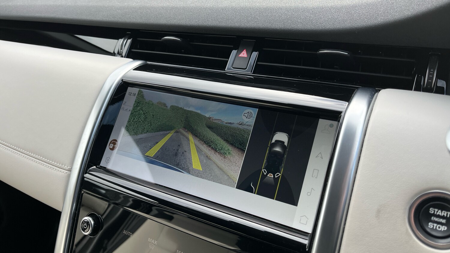 Used Land Rover Discovery Sport 2022 for sale - 76352400: Photo 12