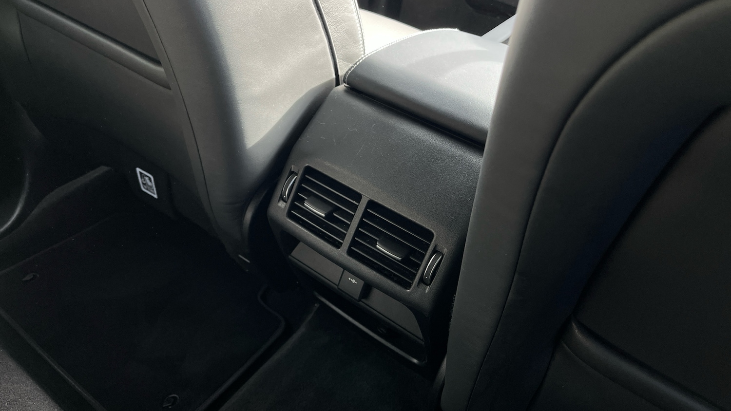 Used Land Rover Discovery Sport 2022 for sale - 76352400: Photo 18