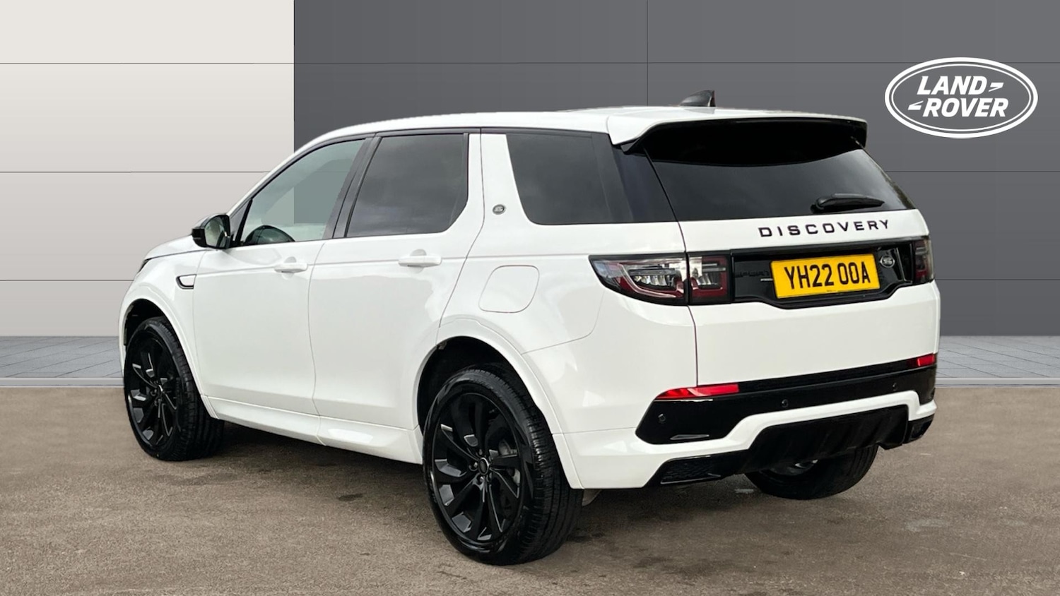 Used Land Rover Discovery Sport 2022 for sale - 76352400: Photo 2