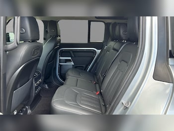 Used Land Rover Defender 2021 for sale - 79299084: Photo