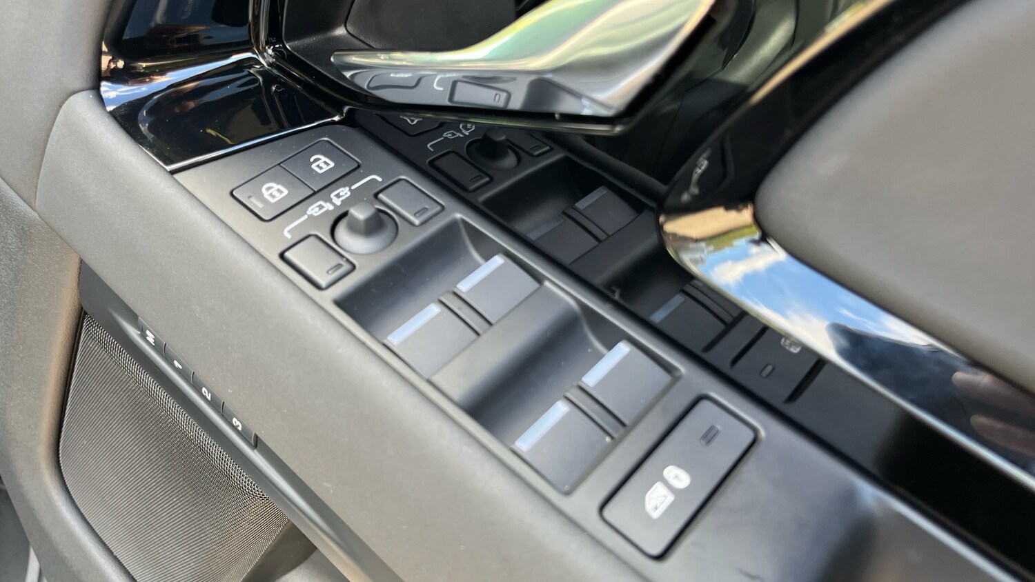 Used Land Rover Range Rover Evoque 2025 for sale - 76243534: Photo 22