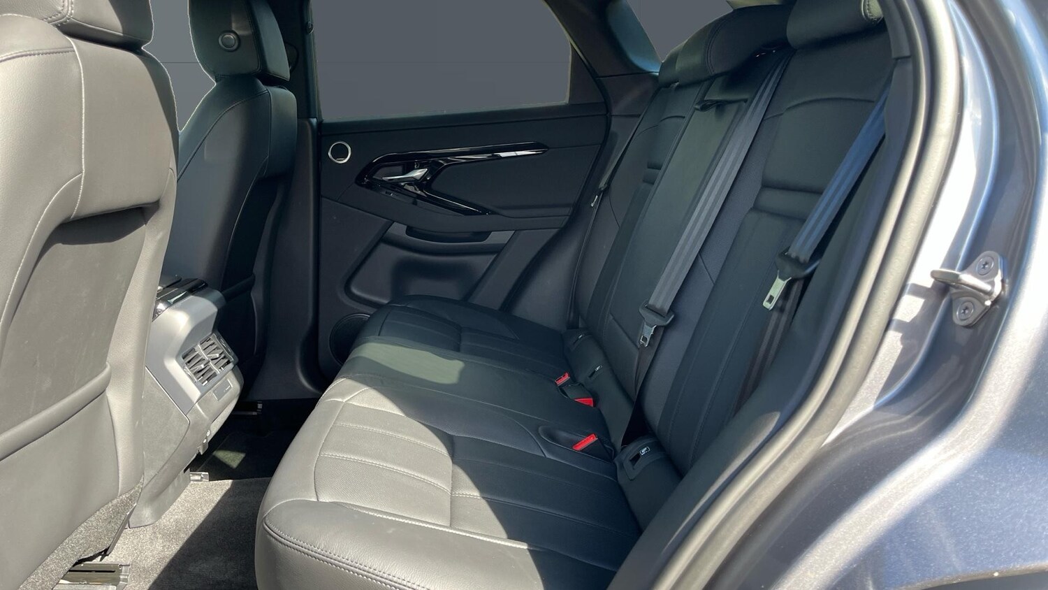 Used Land Rover Range Rover Evoque 2025 for sale - 76243534: Photo 4