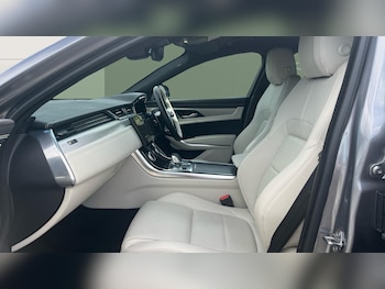 Used Jaguar XF 2024 for sale - 75918852: Photo
