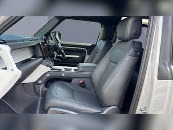 Used Land Rover Defender 2026 for sale - 79733082: Photo