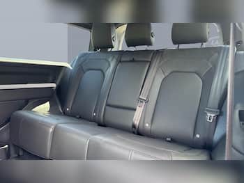 Used Land Rover Defender 2026 for sale - 79733082: Photo