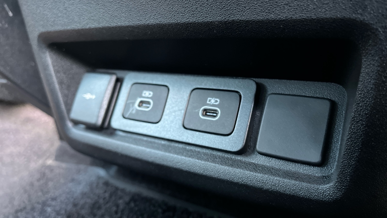 Used Land Rover Discovery 2025 for sale - 78111919: Photo 24