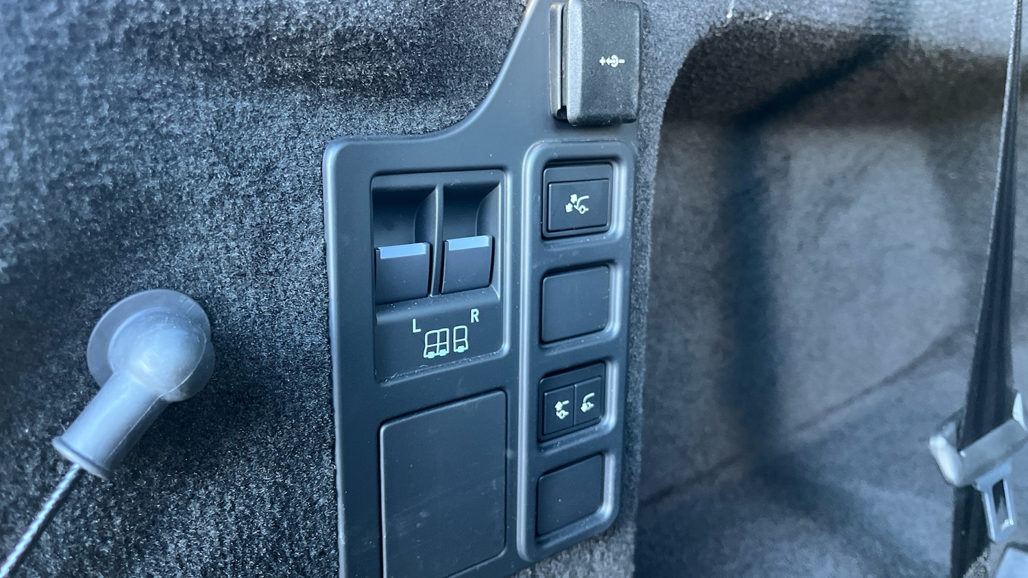 Used Land Rover Discovery 2025 for sale - 78111919: Photo 37