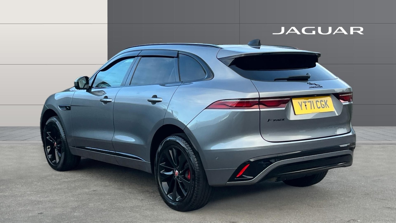 Used Jaguar F-Pace 2021 for sale - 76782543: Photo 2