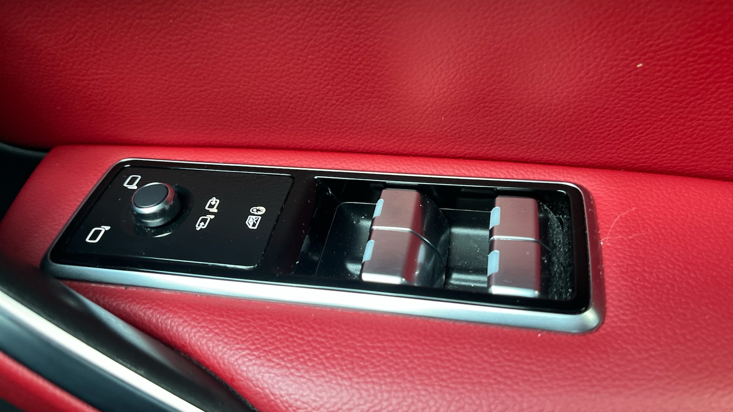 Used Jaguar F-Pace 2021 for sale - 76782543: Photo 26