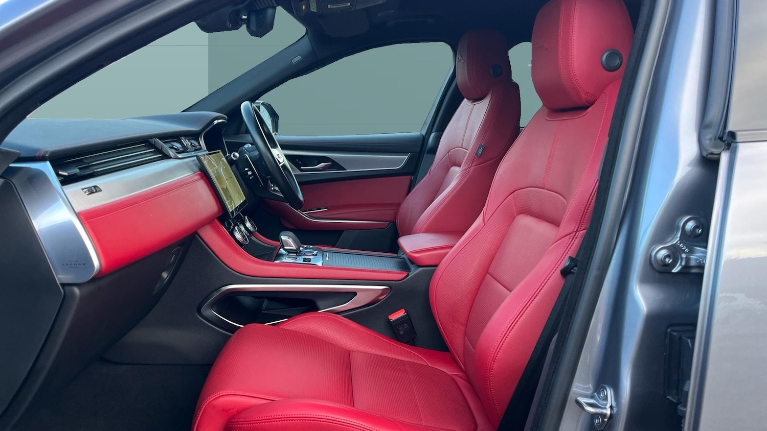 Used Jaguar F-Pace 2021 for sale - 76782543: Photo 3