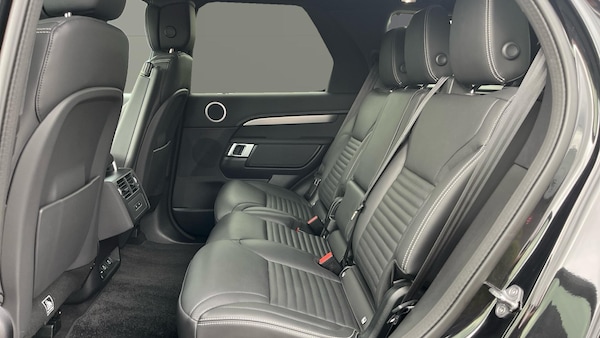Used Land Rover Discovery 2024 for sale - 76104659: Photo 4