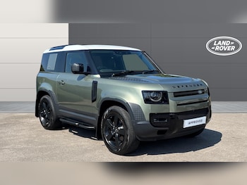 Used Land Rover Defender 2021 for sale - 79208327: Photo