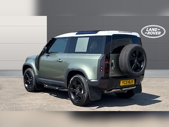 Used Land Rover Defender 2021 for sale - 79208327: Photo