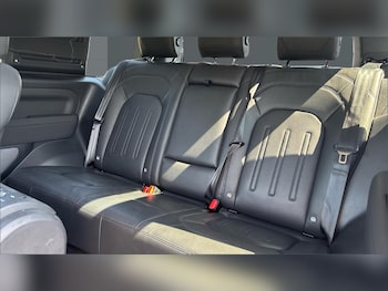 Used Land Rover Defender 2021 for sale - 79208327: Photo