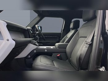 Used Land Rover Defender 2025 for sale - 75726691: Photo