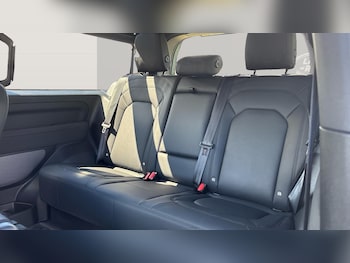 Used Land Rover Defender 2024 for sale - 78581961: Photo