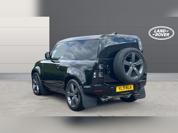 Used Land Rover Defender 2021 for sale - 75249880: Photo