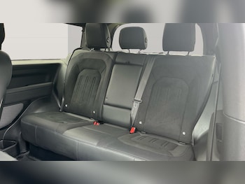 Used Land Rover Defender 2021 for sale - 75249880: Photo