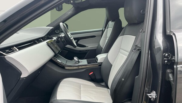 Used Land Rover Range Rover Evoque 2025 for sale - 76262783: Photo 3