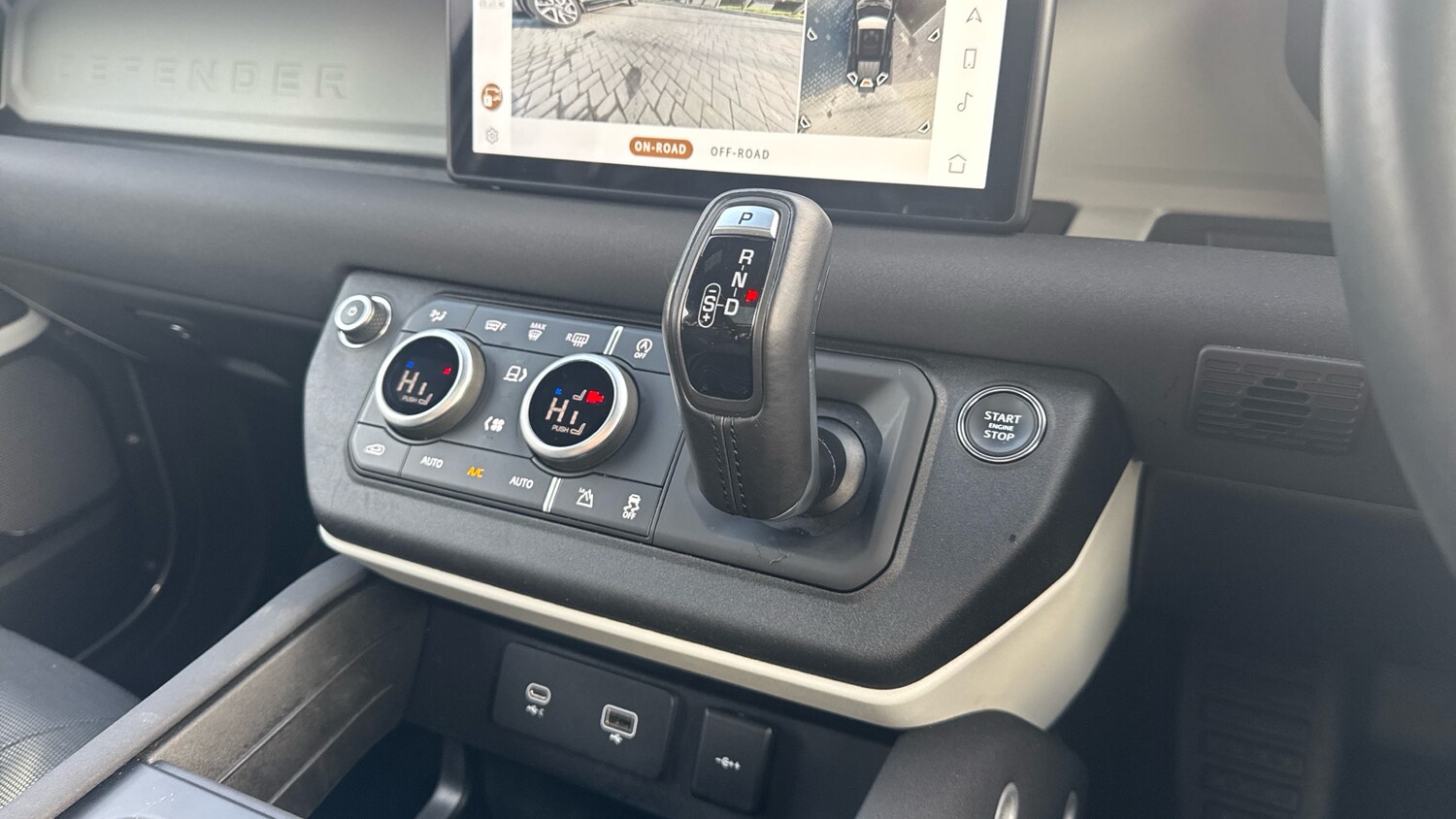 Used Land Rover Defender 2022 for sale - 78210692: Photo 13