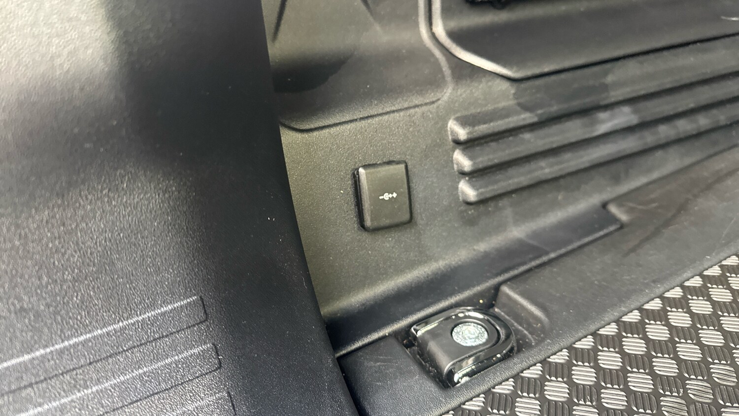 Used Land Rover Defender 2022 for sale - 78210692: Photo 35