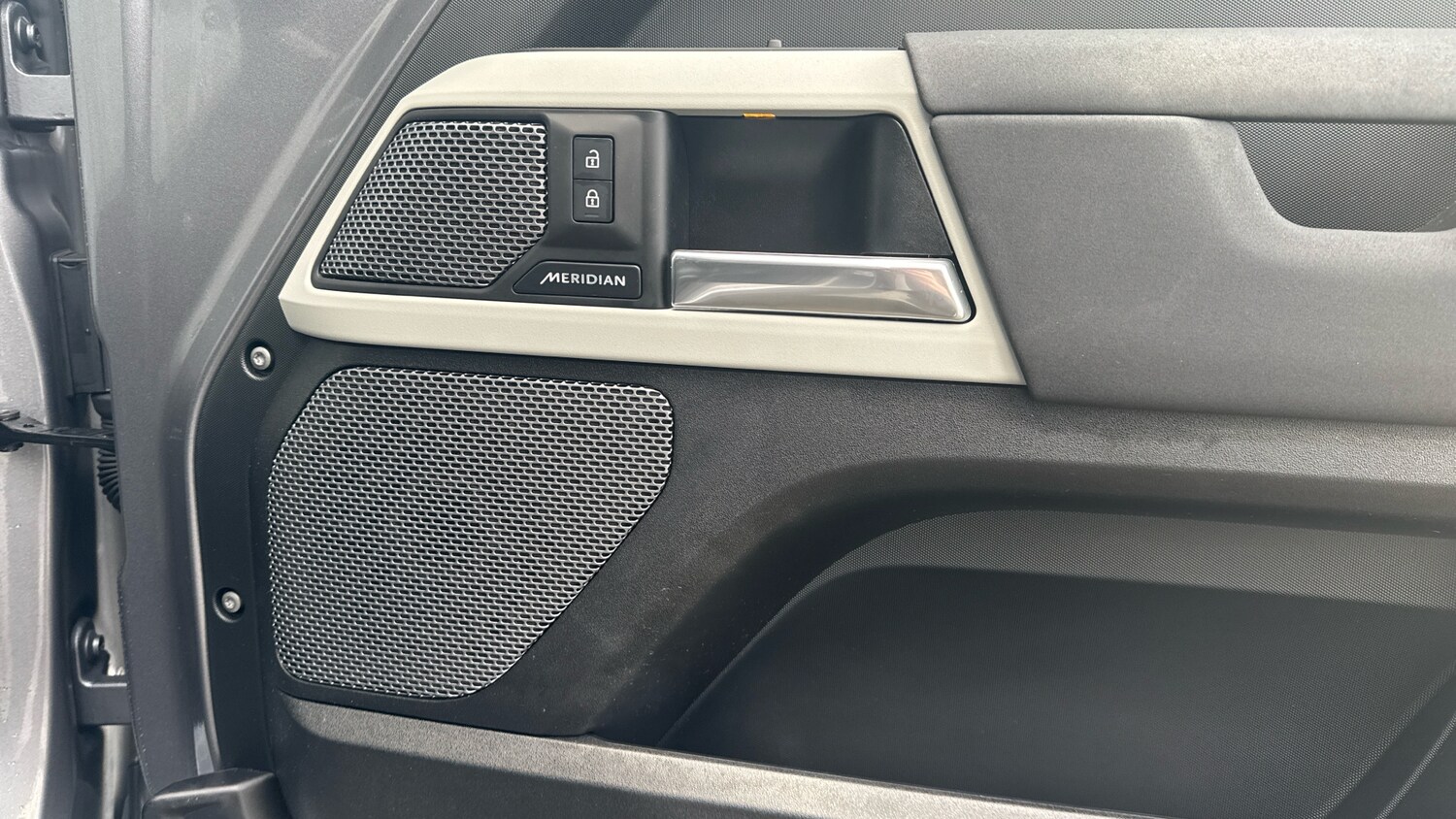 Used Land Rover Defender 2022 for sale - 78210692: Photo 54