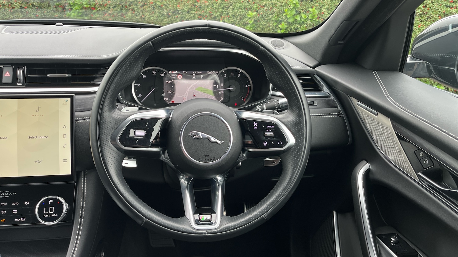 Used Jaguar F-Pace 2022 for sale - 76290435: Photo 15