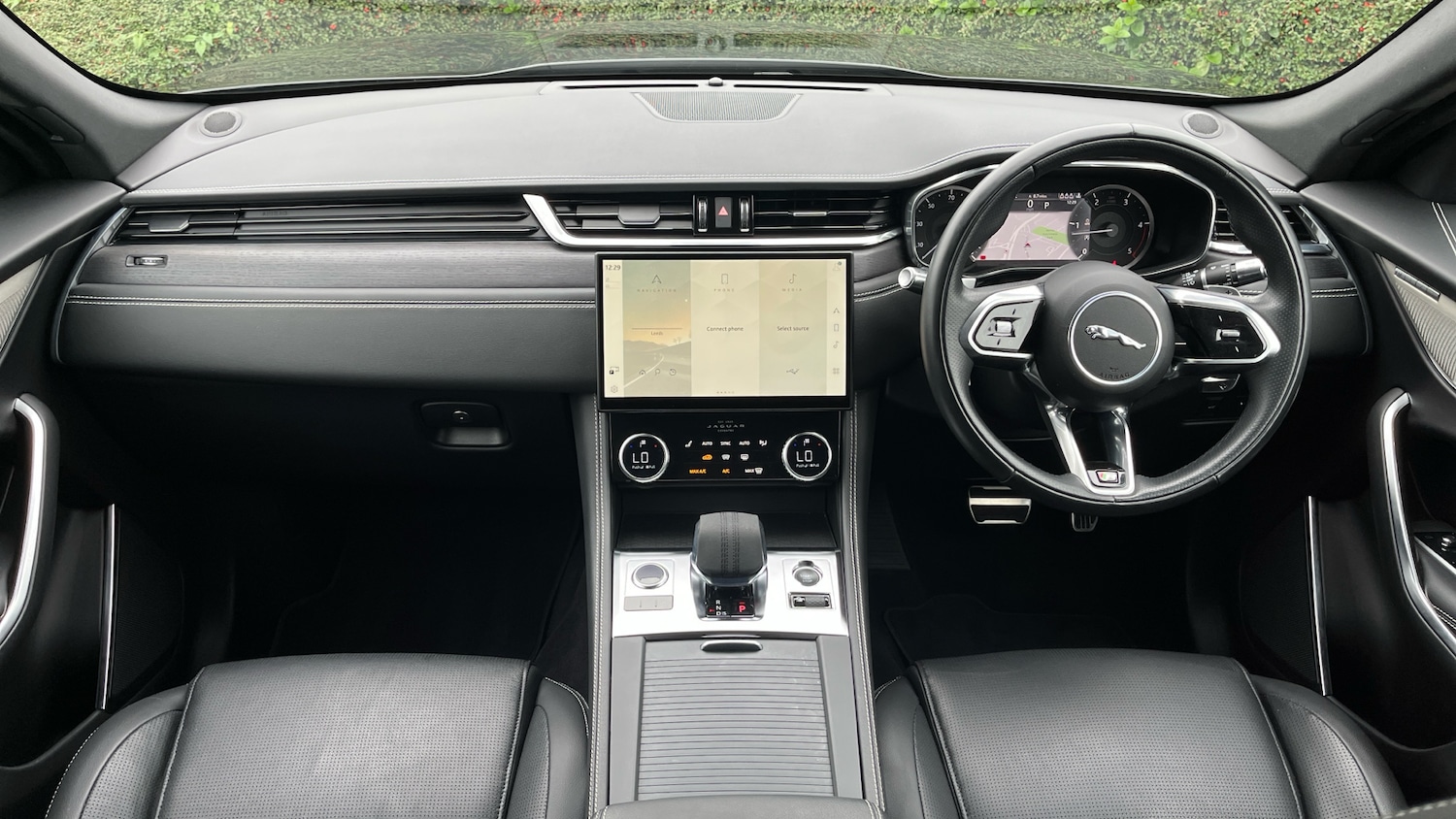 Used Jaguar F-Pace 2022 for sale - 76290435: Photo 9