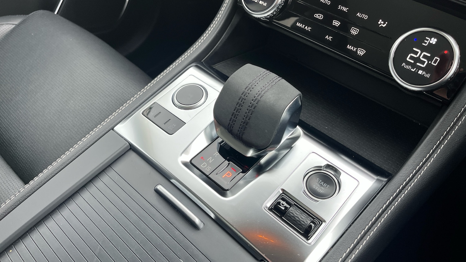 Used Jaguar F-Pace 2022 for sale - 77581960: Photo 13