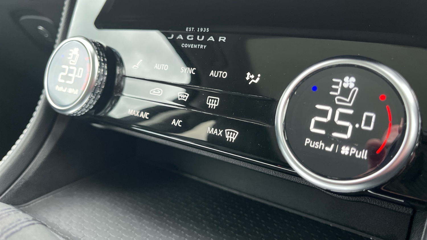 Used Jaguar F-Pace 2022 for sale - 77581960: Photo 38