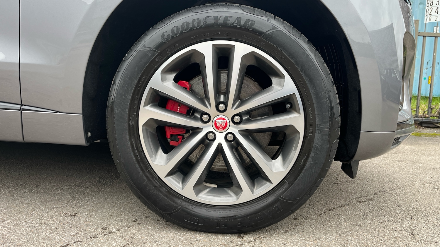 Used Jaguar F-Pace 2022 for sale - 77581960: Photo 8