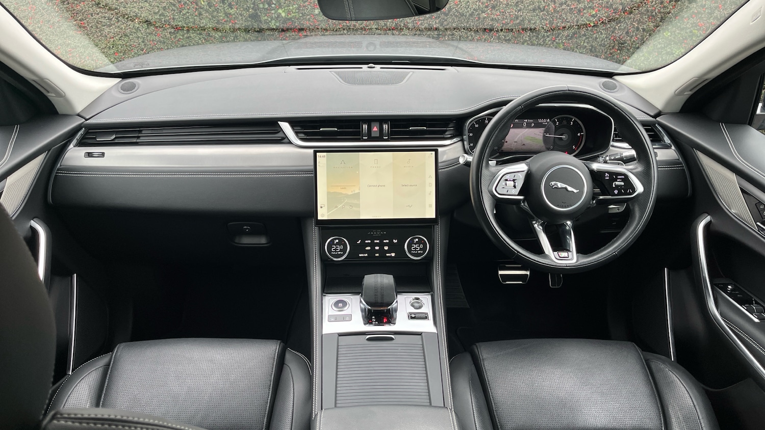 Used Jaguar F-Pace 2022 for sale - 77581960: Photo 9